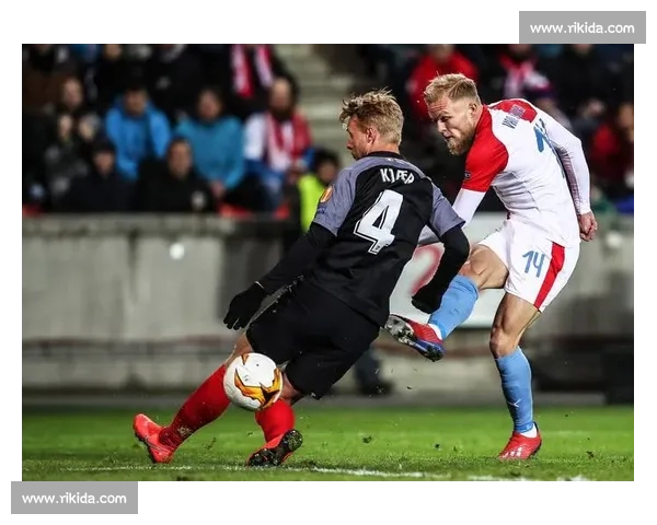 欧冠焦点战激情对决赛况速递与精彩瞬间全记录实时比分走势深度解析 - 副本 (2)
