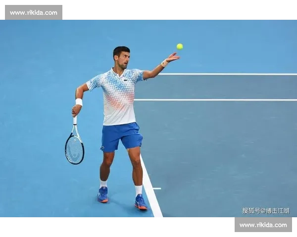 澳网男单赛场激战正酣 德约科维奇与梅德韦杰夫迎来决胜对决 - 副本 (2)