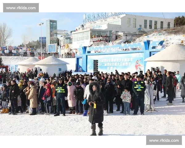 激情冰雪盛会点燃冬日活力城市全民欢乐嘉年华盛典暨多彩文旅体验季 - 副本 (2)